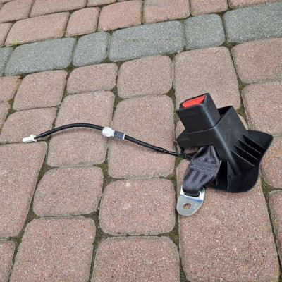 Klamra zapinka pasa pasów bezpieczeństwa Toyota Camry VIII XV70 240212CY