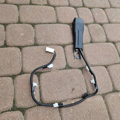 Zapinka pasa pasów bezpieczeństwa Toyota Camry VIII XV70 18219