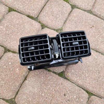 Kratka tunelu środkowego tylna nawiewu Toyota Camry VIII XV70 58860-33051