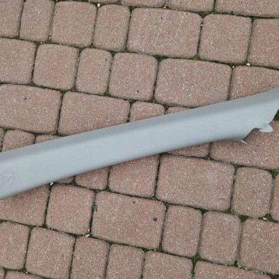 Obudowa osłona słupka lewa przednia Toyota Camry VIII XV70 62220-33210