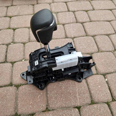 Lewarek zmiany biegów mechanizm Toyota Camry VIII XV70 75G649