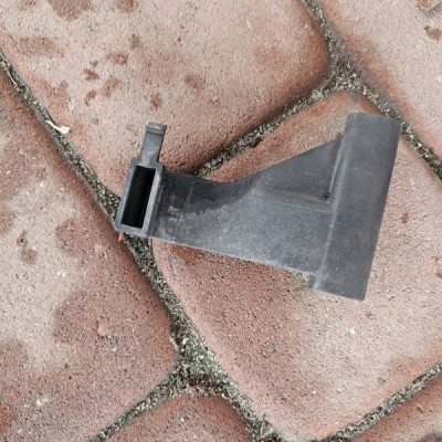 Uchwyty mocowania boczne wspornik chłodnic wody Opel Insignia B