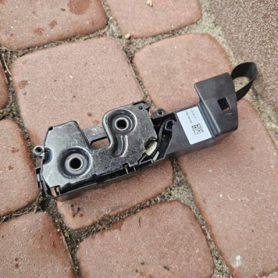 Zamek kanapy tył tylnej uchwyt mocowanie Opel Insignia B 13510122