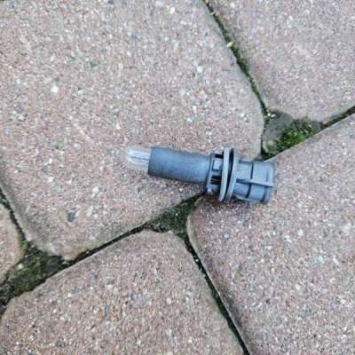 Oprawka mocowanie żarówki uchwyt lampy przedniej Toyota Aygo X 2022r