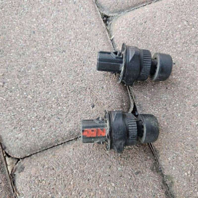 Odbojnik komplet klapy bagażnika uchwyt wspornik guma Renault Megane IV