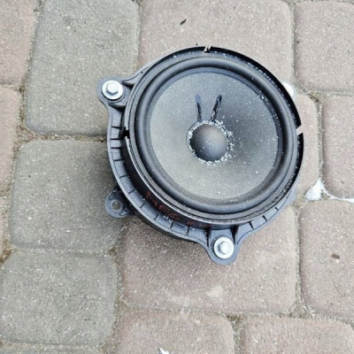 Głośnik drzwi przód przednich prawych Renault Megane IV 281569368R