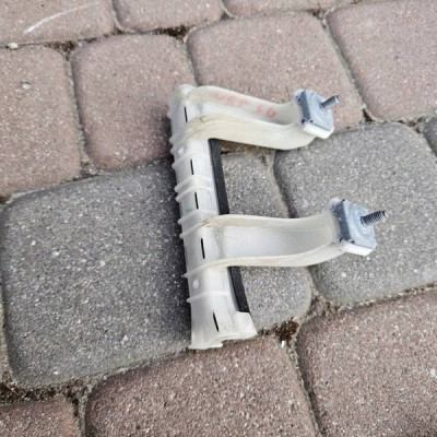 Podstawa szyby prowadnica przód prawa Renault Megane IV 802202206R