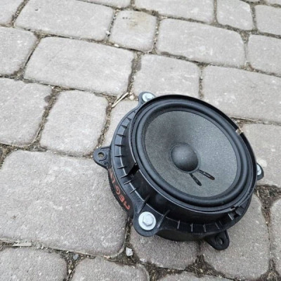 Głośnik drzwi tył tylny lewy lewych Renault Megane IV 281569368R