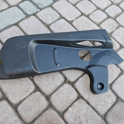 Obudowa osłona plastik fotela pasażera prawy Renault Megane IV 1339477X