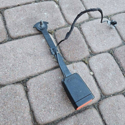 Zapięcie fotela pasa zapinka wpinka Renault Megane IV 878174641R