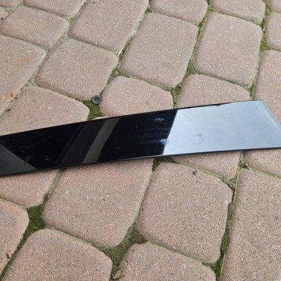 Listwa pionowa słupka drzwi lewy tył POŁYSK Toyota Camry VIII XV70 75762