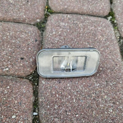 Lampka oświetlenie tablicy rejestracyjnej LED Toyota Camry VIII XV70 PMMA