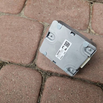 Moduł sterownik czujnik Toyota Camry VIII XV70 86572-33200