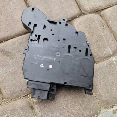 Silniczek nagrzewnicy klap Toyota Camry VIII XV70 063800-9051