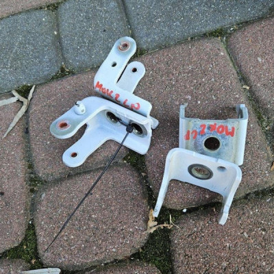 Zawias zawiasy drzwi przód przednie lewe EPR białe Opel Mokka B II