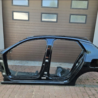 Ćwiartka podłóżnica błotnik próg słupek bok CWIARTKA Opel Corsa F KTV