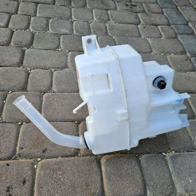 Zbiorniczek spryskiwaczy Lexus ES300 Toyota Camry VIII XV70 060851-626