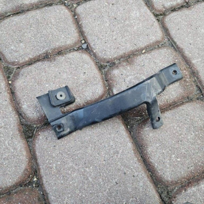 Uchwyt mocowanie belki przedniej wzmocnienia zderzaka Opel Astra K 39086905