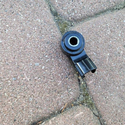 Czujnik stukowy 2.5 HYBRYDA XA25A Toyota Camry VIII XV70 171000-1052