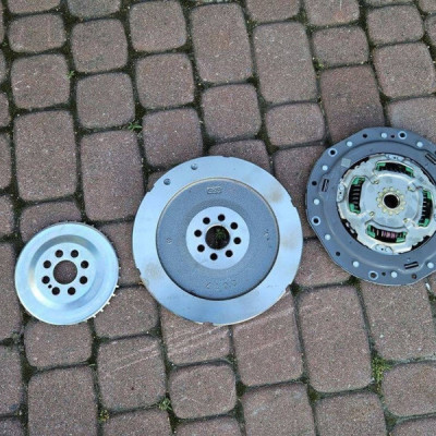 Sprzęgło tarcza docisk 2.5 HYBRYDA XA25A Toyota Camry VIII XV70 4B200409