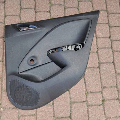 Boczek tył tylny prawy korba wersja 5drzwi Opel Corsa E 13403509