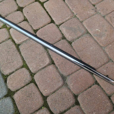 Listwa zgarniacz szyby drzwi tył tylna lewa chrom Toyota Camry VIII XV70