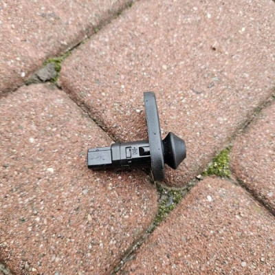 Czujnik zamykania drzwi klapy stycznik Toyota Camry VIII XV70