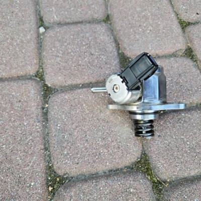 Pompa wtryskowa 2.5 HYBRYDA XA25A Toyota Camry VIII XV70 23101-25040