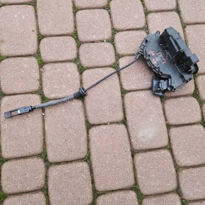 Zamek drzwi tył tylnych prawych EUROPA Volkswagen Golf VII 5TA839016E