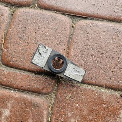 Koszyk uchwyt mocowanie czujnika parkowania PDC przód Opel Adam 13450407