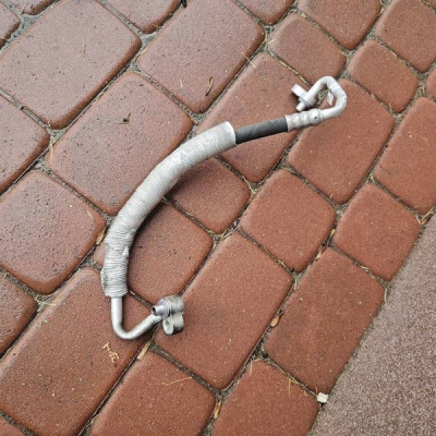 Przewód klimatyzacji rura wąż 1.4T Opel Adam 13397803