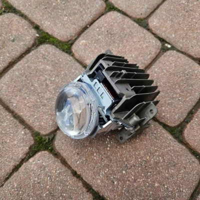 Soczewka lampy przód przednia lewa Toyota Camry VIII XV70