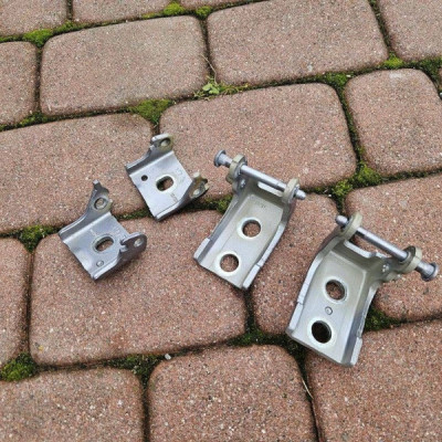 Zawias zawiasy drzwi przód lewych KCA PROACE CITY Combo E Berlingo Rifter