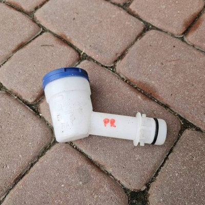 Rura wlew zbiorniczka spryskiwaczy PROACE CITY Combo E 9816645880