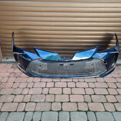 Zderzak przód przedni Kompletny 4Pdc halogeny Toyota Corolla E21 2024r