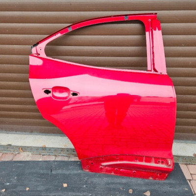 Drzwi tył tylne prawe czerwone EPY IGŁA Opel Mokka B II