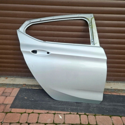 Drzwi tył tylne prawe srebrne Hatchback Opel Astra K Z176 IGŁA