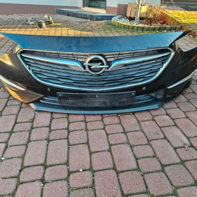 Zderzak przód przedni grill wzmocnienie czarny Z22Y 4PDC Opel Insignia B