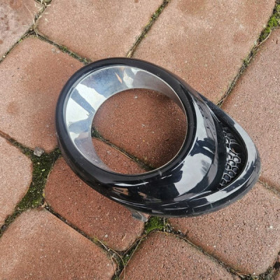 Ramka kratka zderzaka przód przedniego lewa EUROPA Opel ADAM 13355283