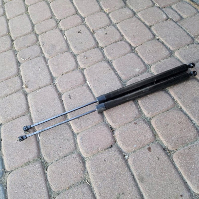 Podnośnik teleskop siłownik PROACE CITY Berlingo Rifter Combo 9819027880