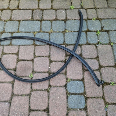 Uszczelka górna wnęki drzwi lewa PROACE CITY Berlingo Combo E Rifter