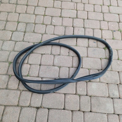 Uszczelka drzwi przód PRAWA / LEWA PROACE CITY Berlingo Combo E Rifter