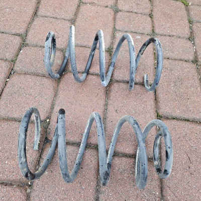 Sprężyna tył tylna zawieszenia Opel ADAM ozn. AALP