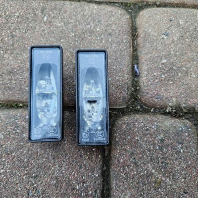 Podświetlenie tablicy rejestracyjnej lampka Opel Mokka B 2 II 9815225980