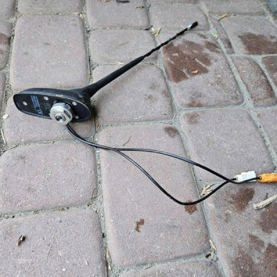 Antena dachowa radia Opel MOKKA B 2 II 9819668080