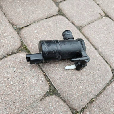 Pompka zbiorniczka spryskiwaczy Opel MOKKA B 2 II 9825894180