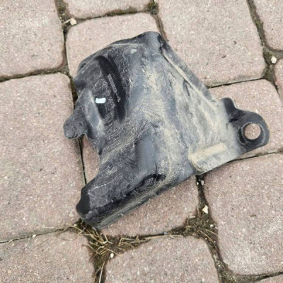 Osłona sprężarki klimatyzacji Renault Zoe 926128690R