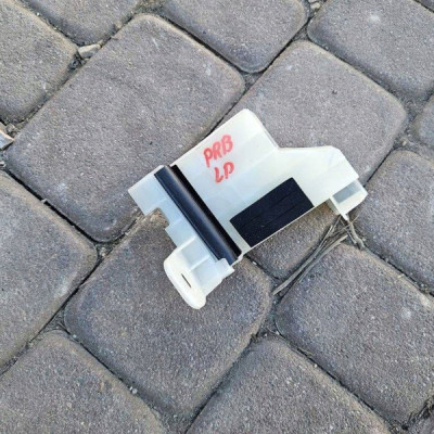 Wspornik drzwi lewy przód PROACE CITY Berlingo Combo E Rifter 9846934480