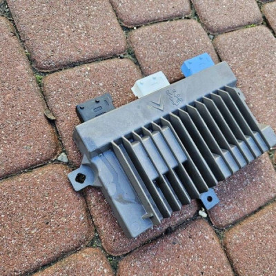 Moduł sterownik radia nagłośnienia wzmacniacz Opel Grandland X 9825899680