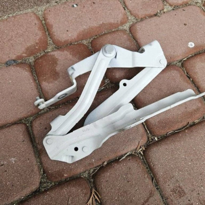 Zawias maski prawy EWP biały 3008 Opel Grandland X 9814188880